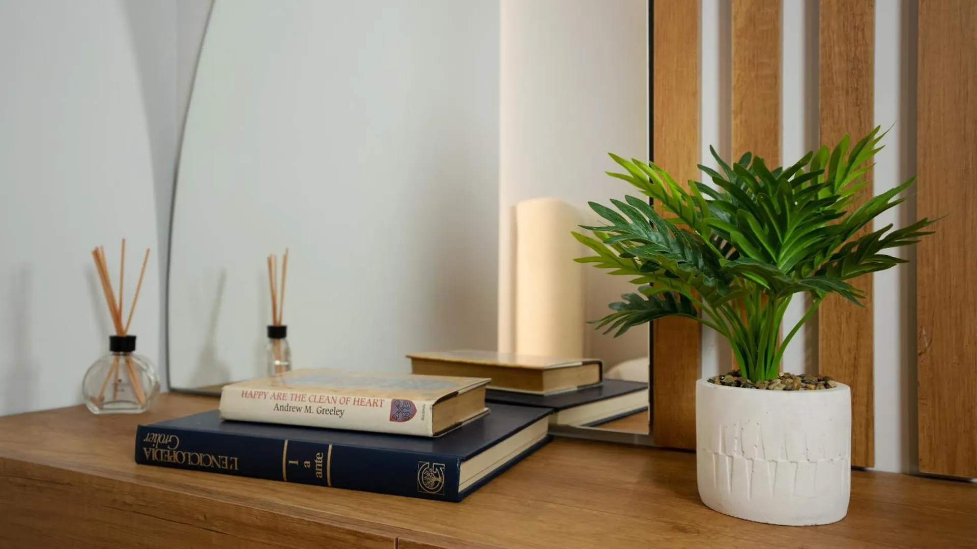 Chic Tirana City Apartment