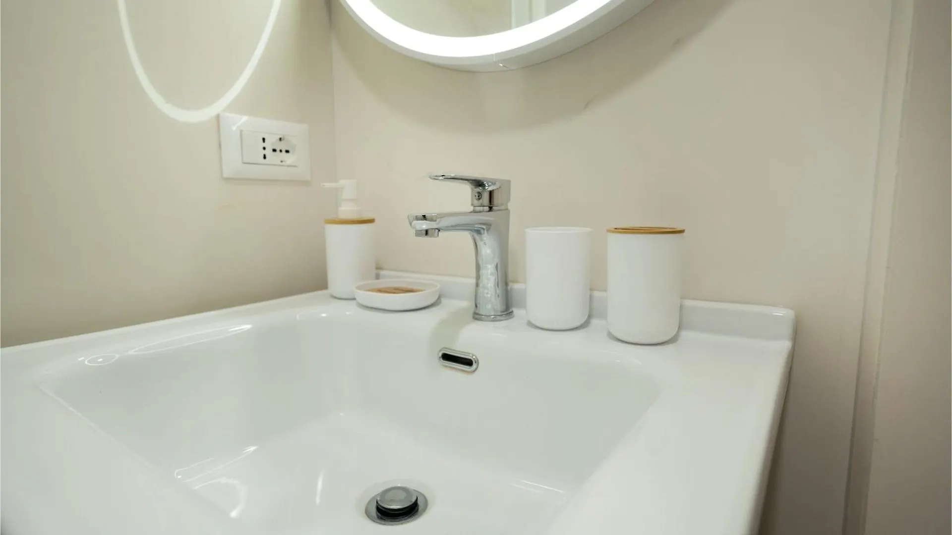 Chic Tirana City Apartment Albania