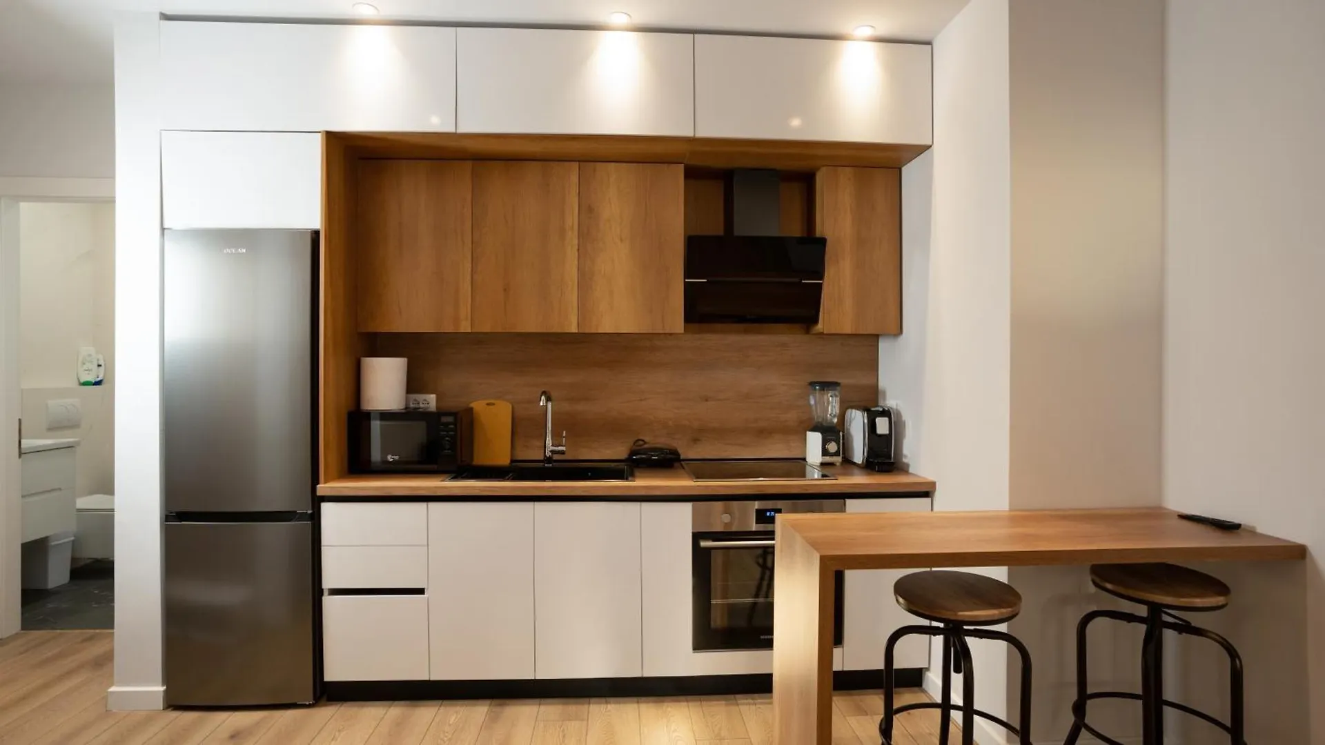 Chic Tirana City Apartment 0*,