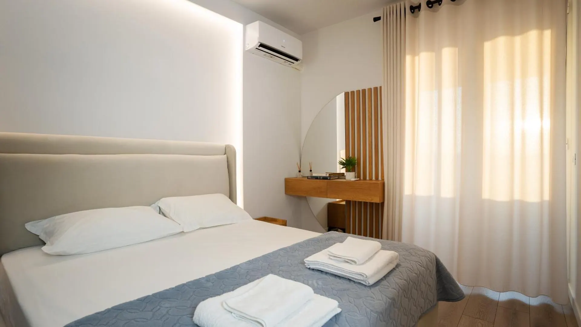 Chic Tirana City Apartment 0*,